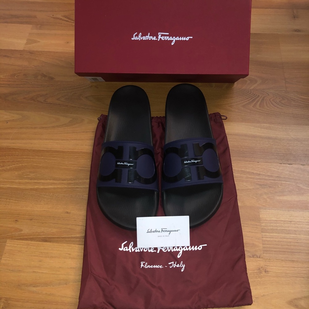 Salvatore Ferragamo Groove 2 slides men’s sz.13